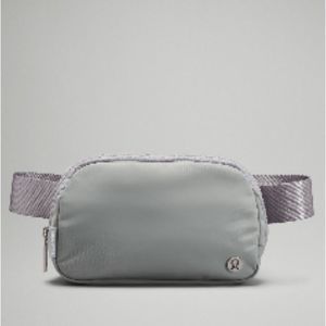 NWT Lululemon  Everywhere Belt Bag silver drop grey silver Satchel Fanny Pack